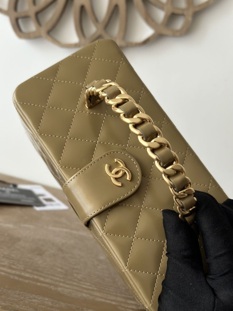 Ch**el cosmetic bags